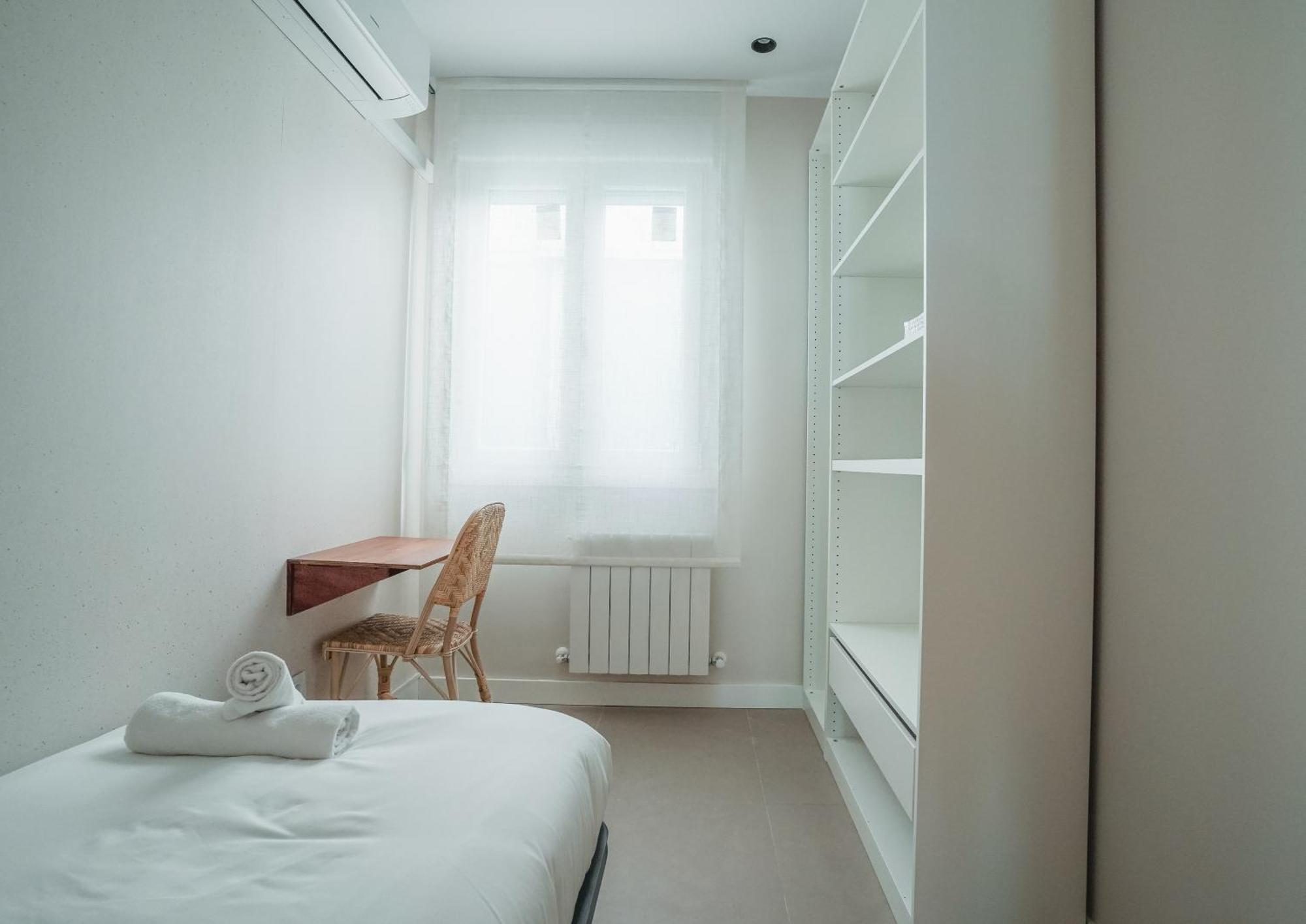 Modern Apartment-2Bedrooms 1Bath-Cuatro Caminos Madrid Exterior photo