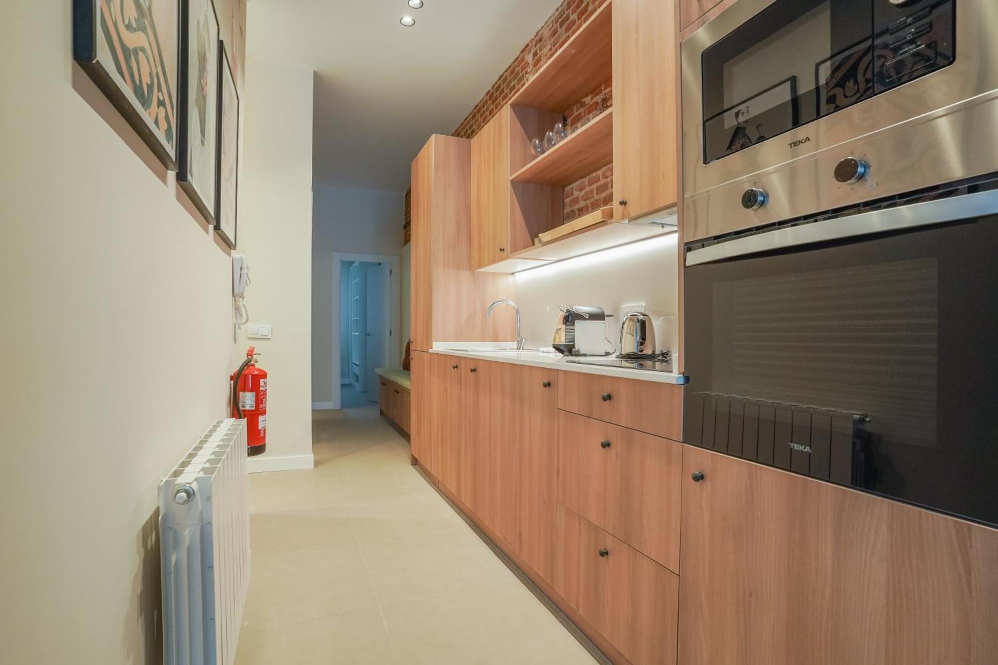 Modern Apartment-2Bedrooms 1Bath-Cuatro Caminos Madrid Exterior photo