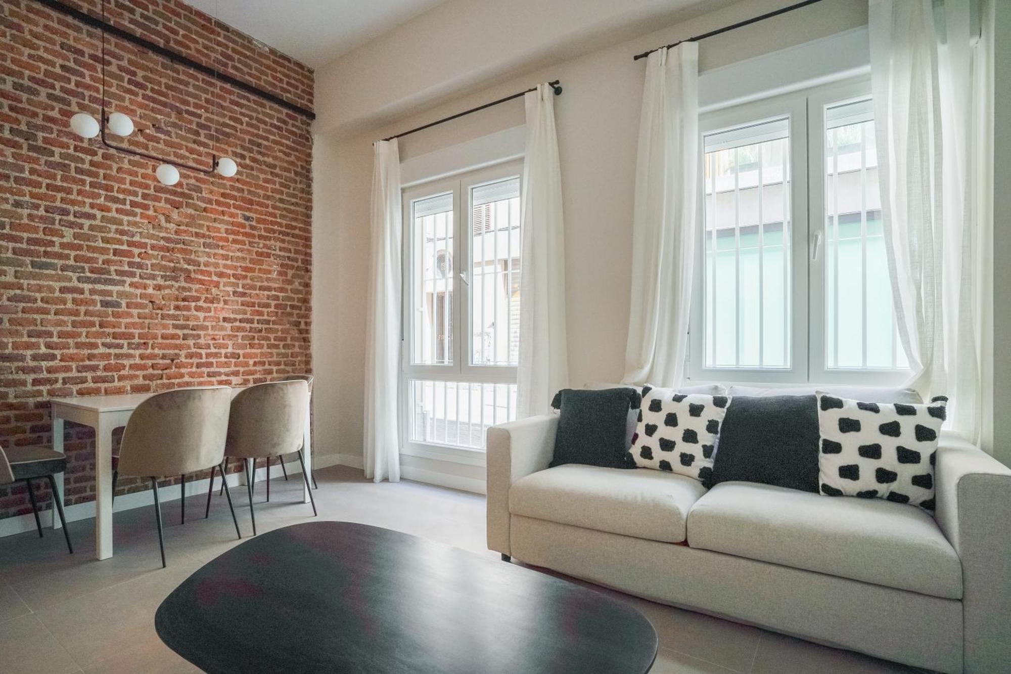 Modern Apartment-2Bedrooms 1Bath-Cuatro Caminos Madrid Exterior photo